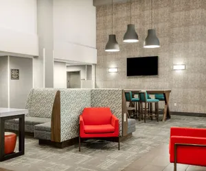 Photo 4 - Hampton Inn & Suites Las Vegas-Henderson