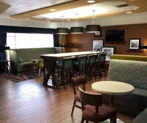 Photo 2 - Hampton Inn Hutchinson