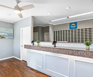 Photo 3 - Suburban Studios Stuart near Federal Hwy 1