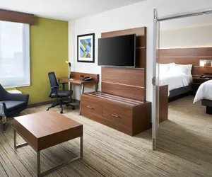 Photo 4 - Holiday Inn Express Richmond Downtown, an IHG Hotel