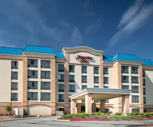 Photo 2 - Hampton Inn Council Bluffs