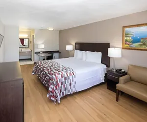 Photo 4 - Red Roof Inn Lompoc
