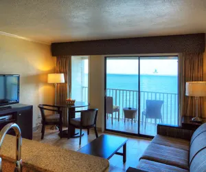 Photo 5 - Sailport Waterfront Suites