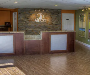Photo 4 - Sailport Waterfront Suites