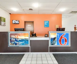 Photo 5 - Motel 6 Longview, TX - North