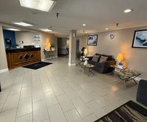 Photo 3 - Baymont by Wyndham Columbia, MO