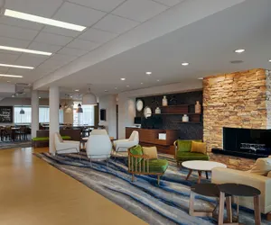 Photo 4 - Fairfield Inn & Suites by Marriott Columbus Airport