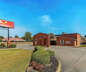 Photo 2 - Econo Lodge