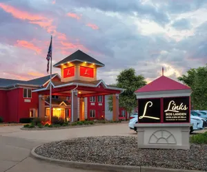 Photo 2 - Links Bos Landen Hotel & Spa of Pella, Trademark by Wyndham