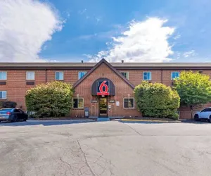 Photo 2 - Studio 6 Extended stay - St Louis, MO - Westport/Craig Road