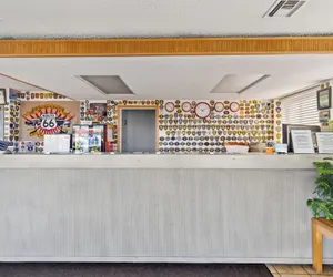 Photo 3 - Economy Inn Barstow