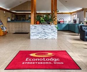 Photo 4 - Econo Lodge Cleveland Southeast - Kent