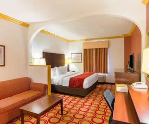 Photo 2 - Quality Suites Lubbock Southwest