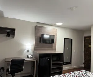 Photo 5 - Red Roof Inn Austin - Round Rock