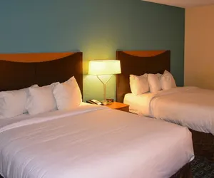 Photo 2 - Comfort Inn & Suites