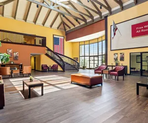 Photo 4 - HomeTowne Studios by Red Roof Ridgecrest