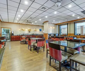 Photo 3 - Comfort Inn & Suites Triadelphia - Wheeling