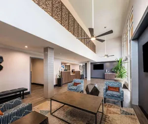 Photo 2 - Best Western Inn & Suites Lemoore