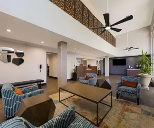 Photo 2 - Best Western Inn & Suites Lemoore