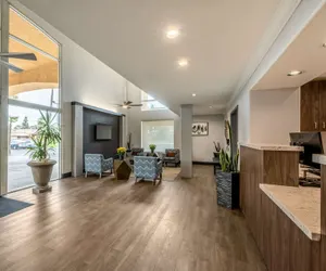 Photo 5 - Best Western Inn & Suites Lemoore