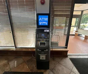 Photo 3 - Hotel Red Rose by Townhouse Covington I-64