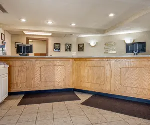 Photo 5 - Econo Lodge And Suites Shamokin Dam - Selinsgrove