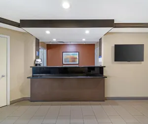 Photo 5 - Best Western Plus Twin View Inn & Suites