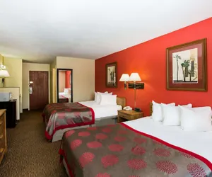 Photo 4 - Ramada by Wyndham Sioux Falls