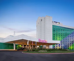 Photo 2 - Harrah's Council Bluffs Hotel & Casino