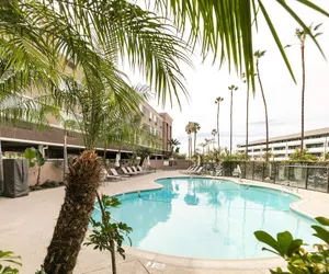 Photo 2 - Best Western Inn & Suites San Diego – Zoo/SeaWorld Area