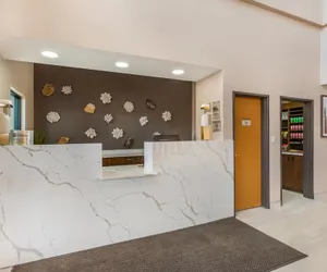 Photo 5 - Best Western Gold Poppy Inn