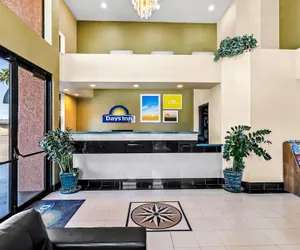 Photo 4 - Days Inn by Wyndham Tucson Airport