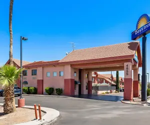 Photo 2 - Days Inn by Wyndham Tucson Airport
