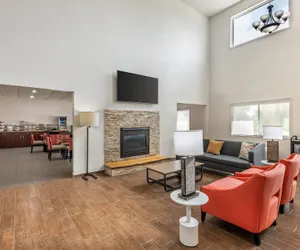 Photo 4 - Comfort Suites Omaha Northwest