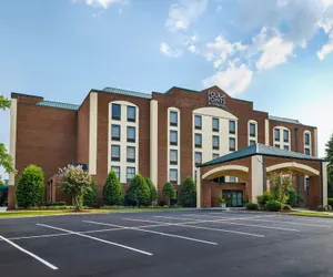 Photo 2 - Four Points by Sheraton Greensboro Airport