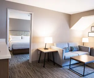 Photo 5 - Four Points by Sheraton Downtown Seattle Center
