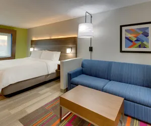 Photo 5 - Holiday Inn Express & Suites Greenville Airport, an IHG Hotel