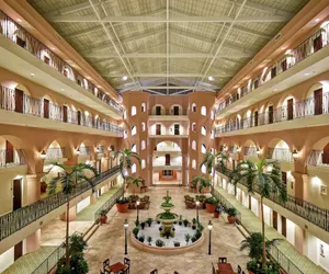 Photo 4 - Embassy Suites by Hilton Charleston Historic District