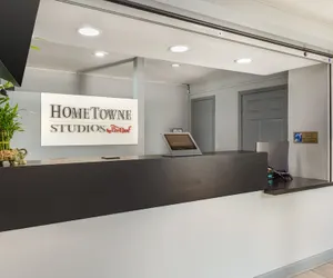Photo 3 - HomeTowne Studios & Suites by Red Roof Greensboro