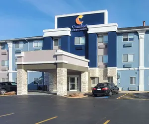 Photo 2 - Comfort Inn & Suites