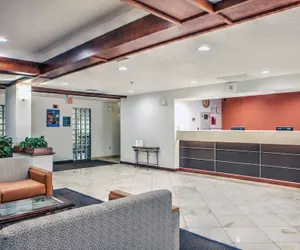 Photo 3 - Motel 6 Dallas, TX - Northwest