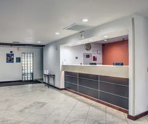 Photo 2 - Motel 6 Dallas, TX - Northwest