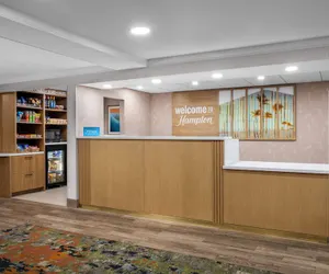 Photo 2 - Hampton Inn Miami-Airport West