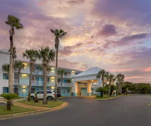Photo 2 - Best Western Navarre Waterfront