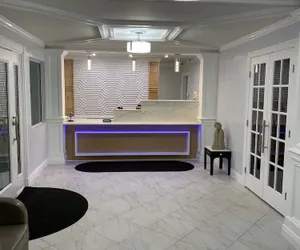 Photo 3 - Destin Inn and Suites