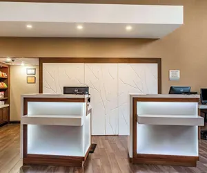 Photo 3 - Clarion Hotel Portland Airport