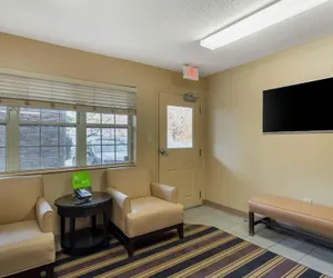 Photo 3 - Extended Stay America Select Suites Nashville Airport