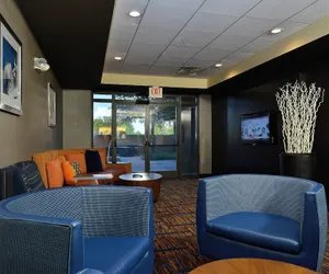 Photo 3 - Courtyard By Marriott Bentonville