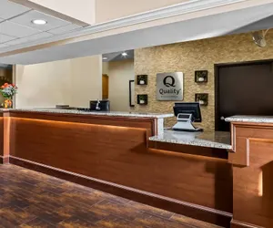 Photo 3 - Quality Suites Irving-Las Colinas