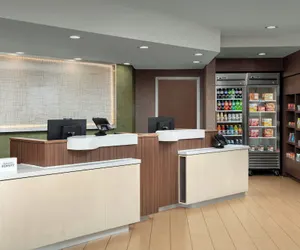 Photo 2 - Fairfield Inn & Suites by Marriott Albuquerque Airport